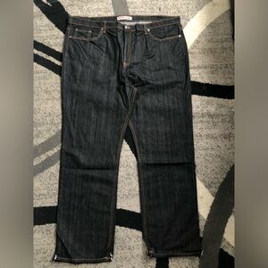 Neo Blues black relaxed jeans